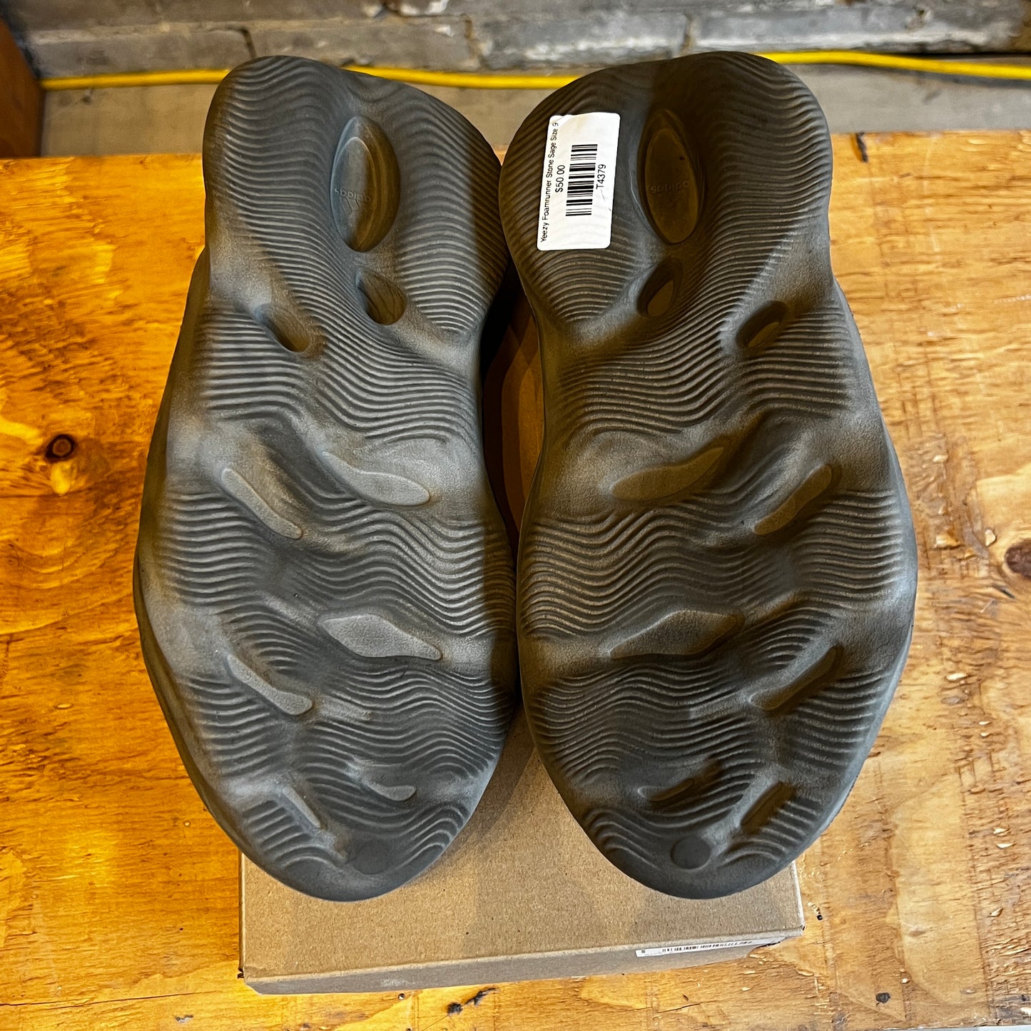 Yeezy Foamrunner Stone Sage Size 9