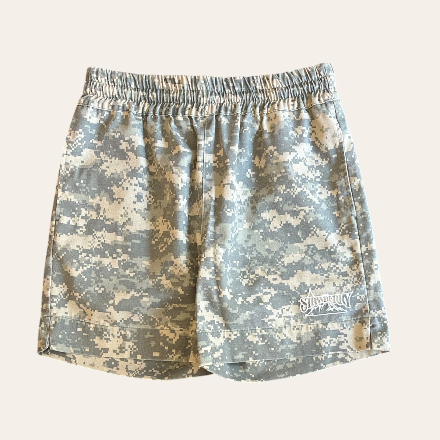 Strawberry Digi Camo Short Size XL