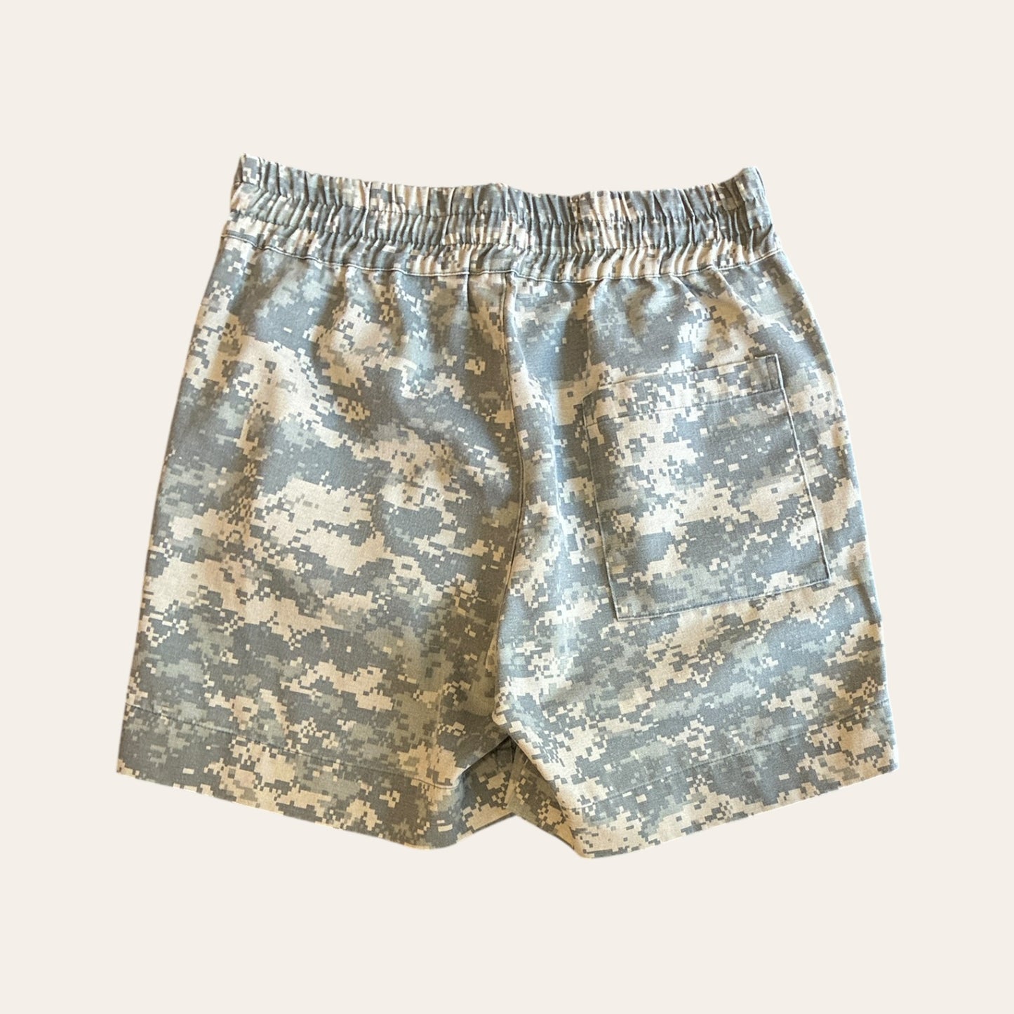 Strawberry Digi Camo Short Size XL