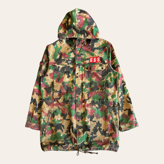 Supreme SS17 Field Parka Size M