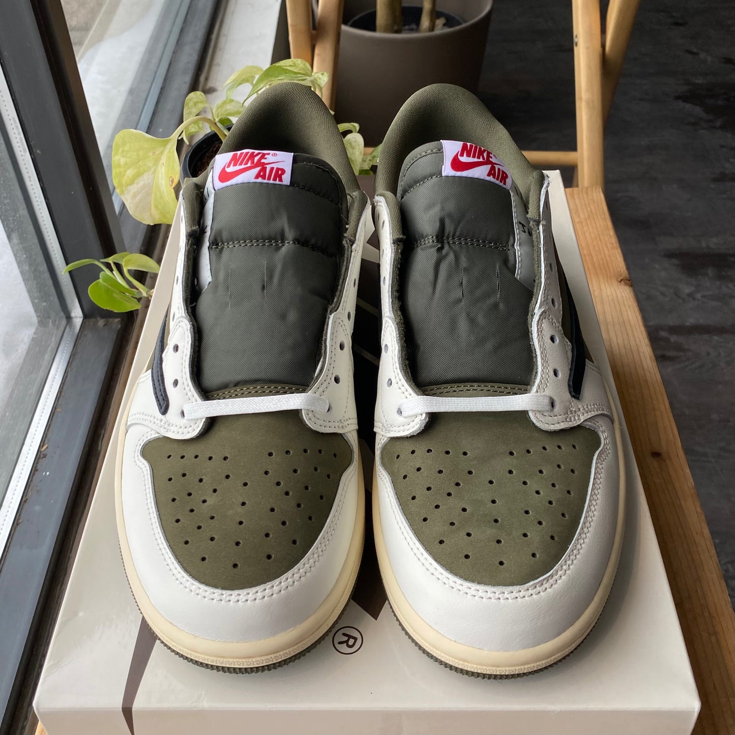 Brand New Travis Scott x Jordan 1 Low 'Medium Olive'