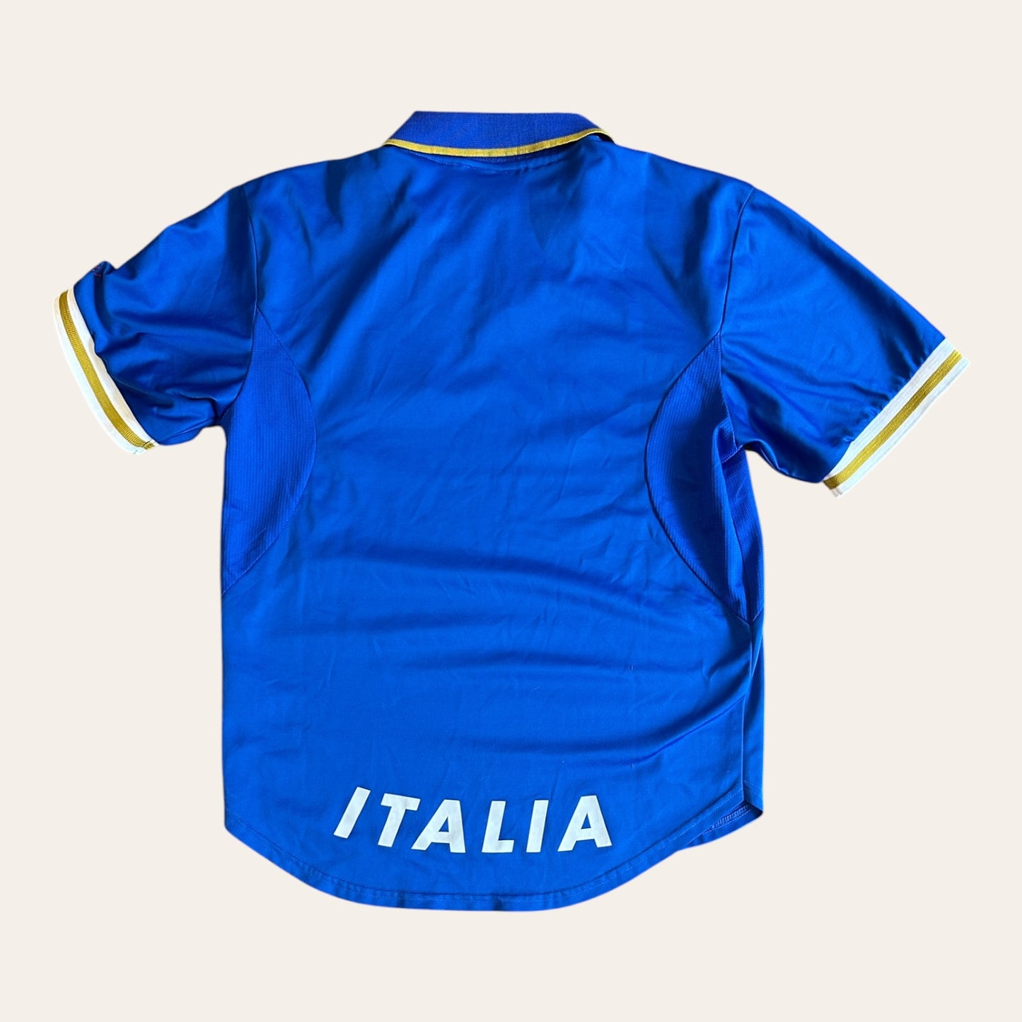 96/98 Italy Home Kit Size M