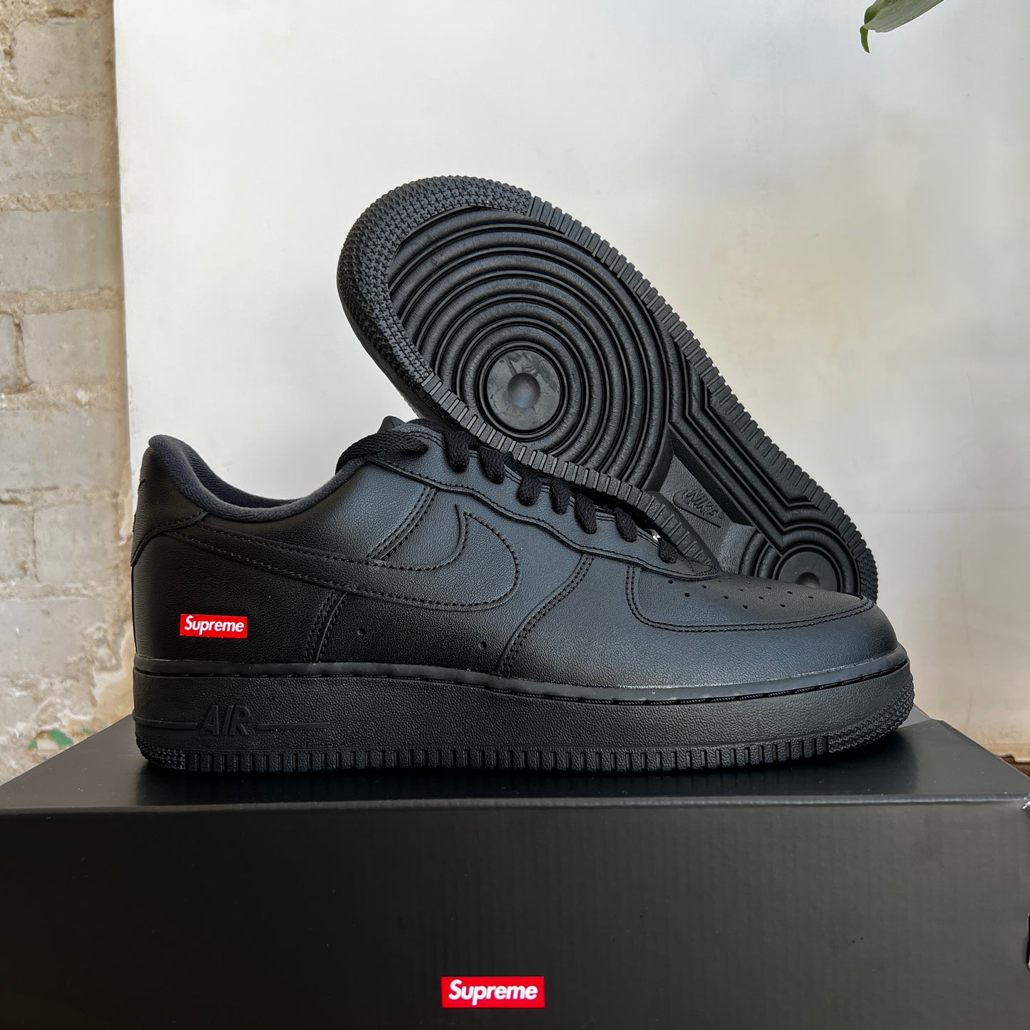 Brand New Supreme X Air Force 1 "Black" Size 10