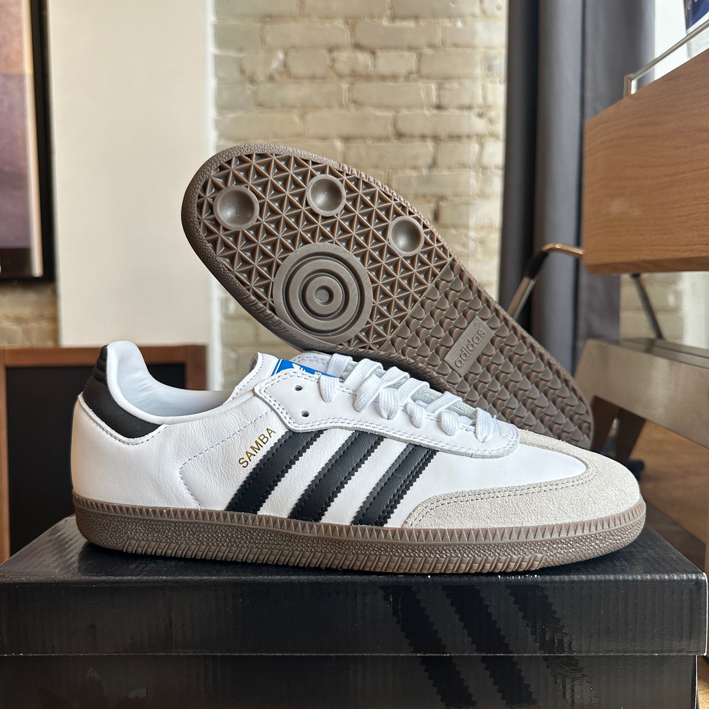 Brand New Samba "White/Black" Size 9