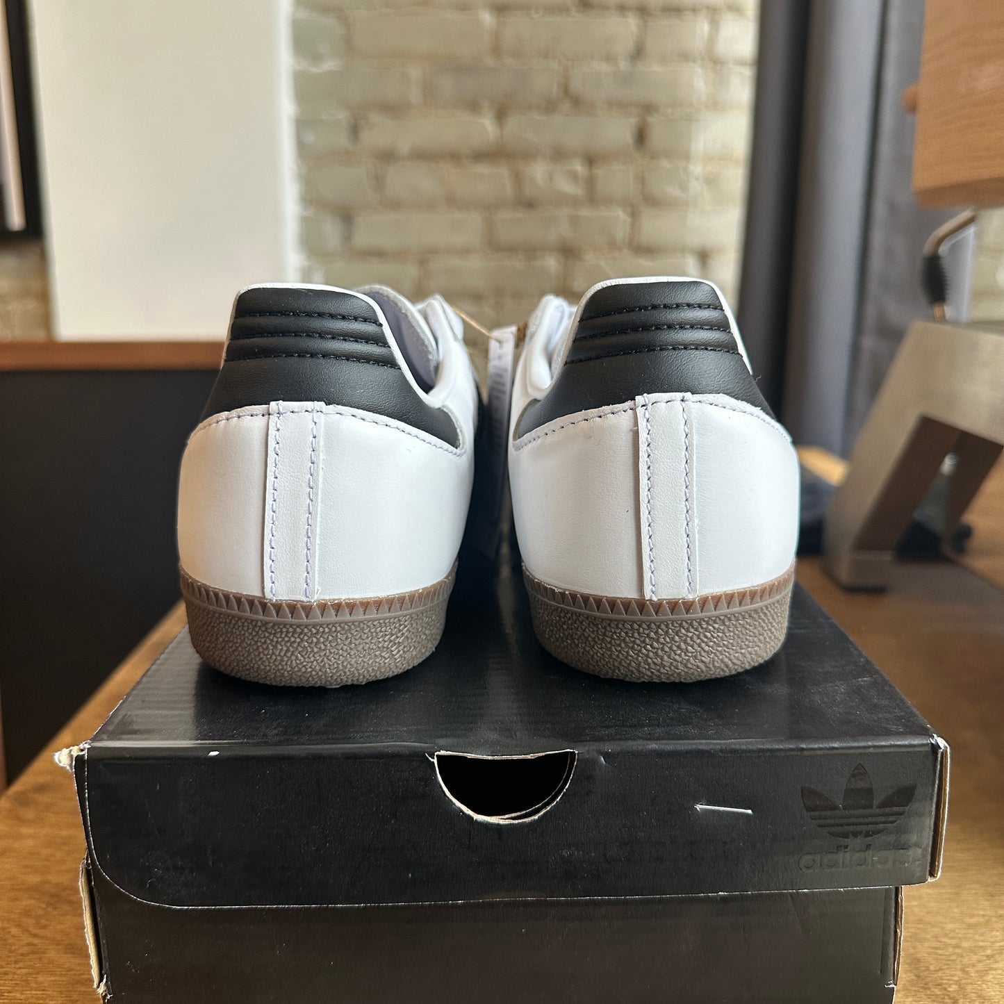 Brand New Samba "White/Black" Size 9