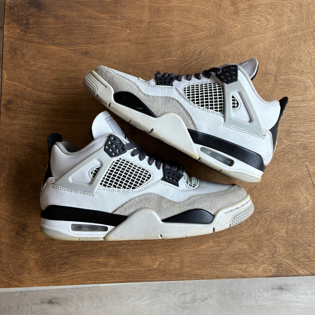 Jordan 4 "Military Black" Size 8