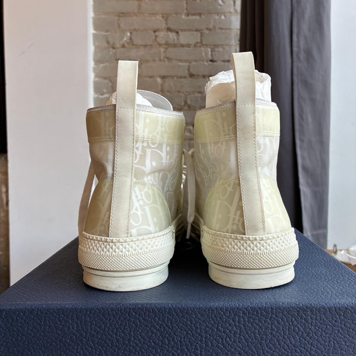 Dior B23 High Top Oblique Sneakers Size 9