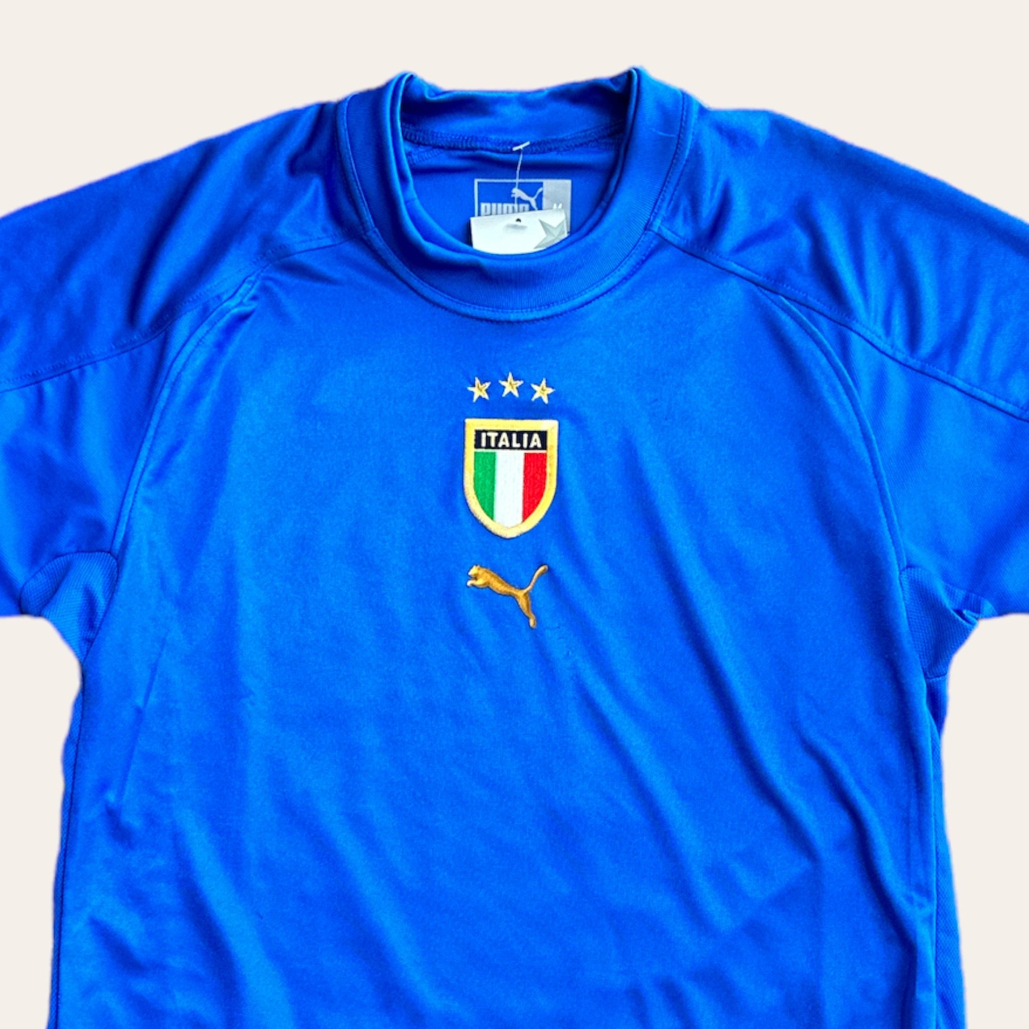 04/05 Brand New Italy Kit Size M