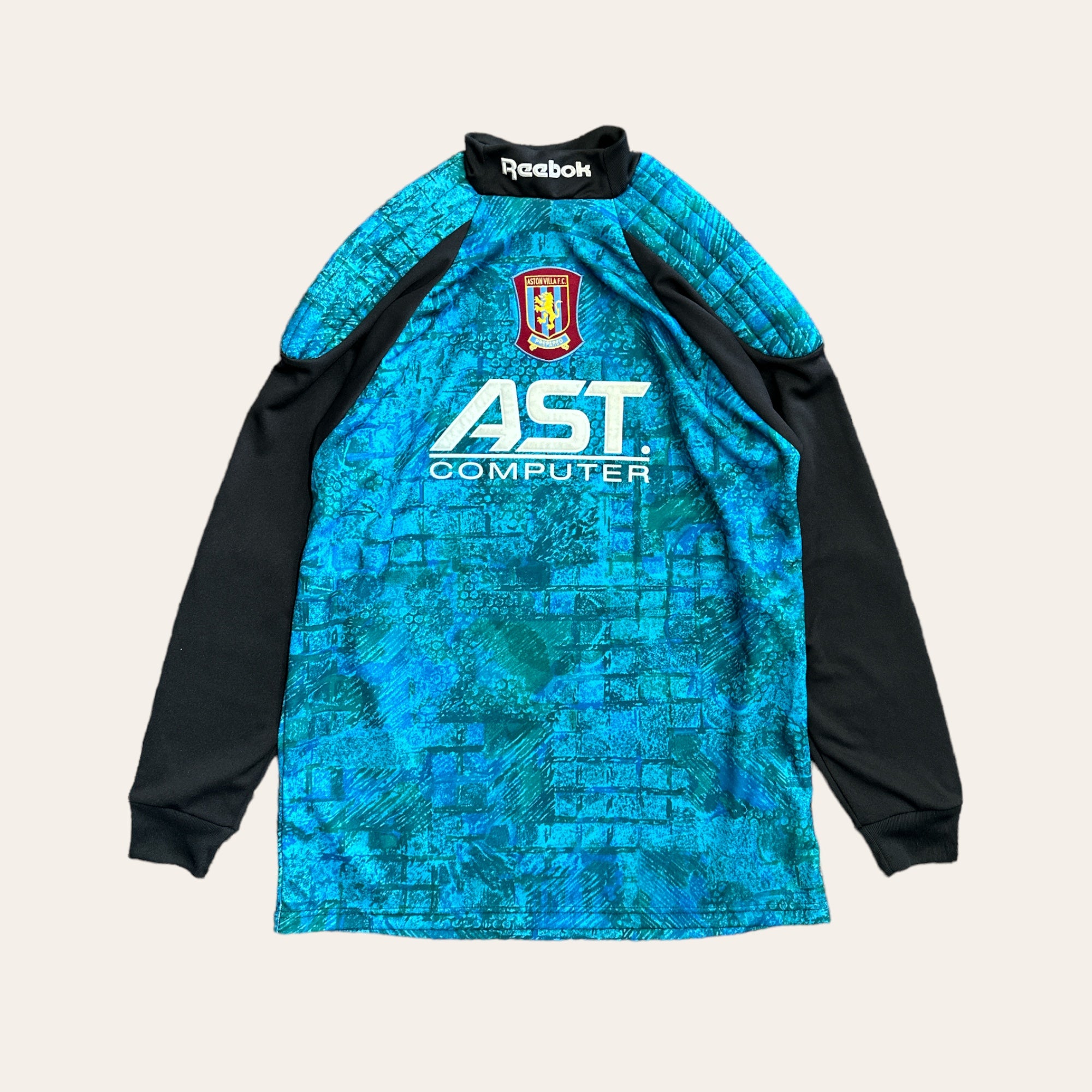 95/96 Aston Villa Keeper Kit Size L