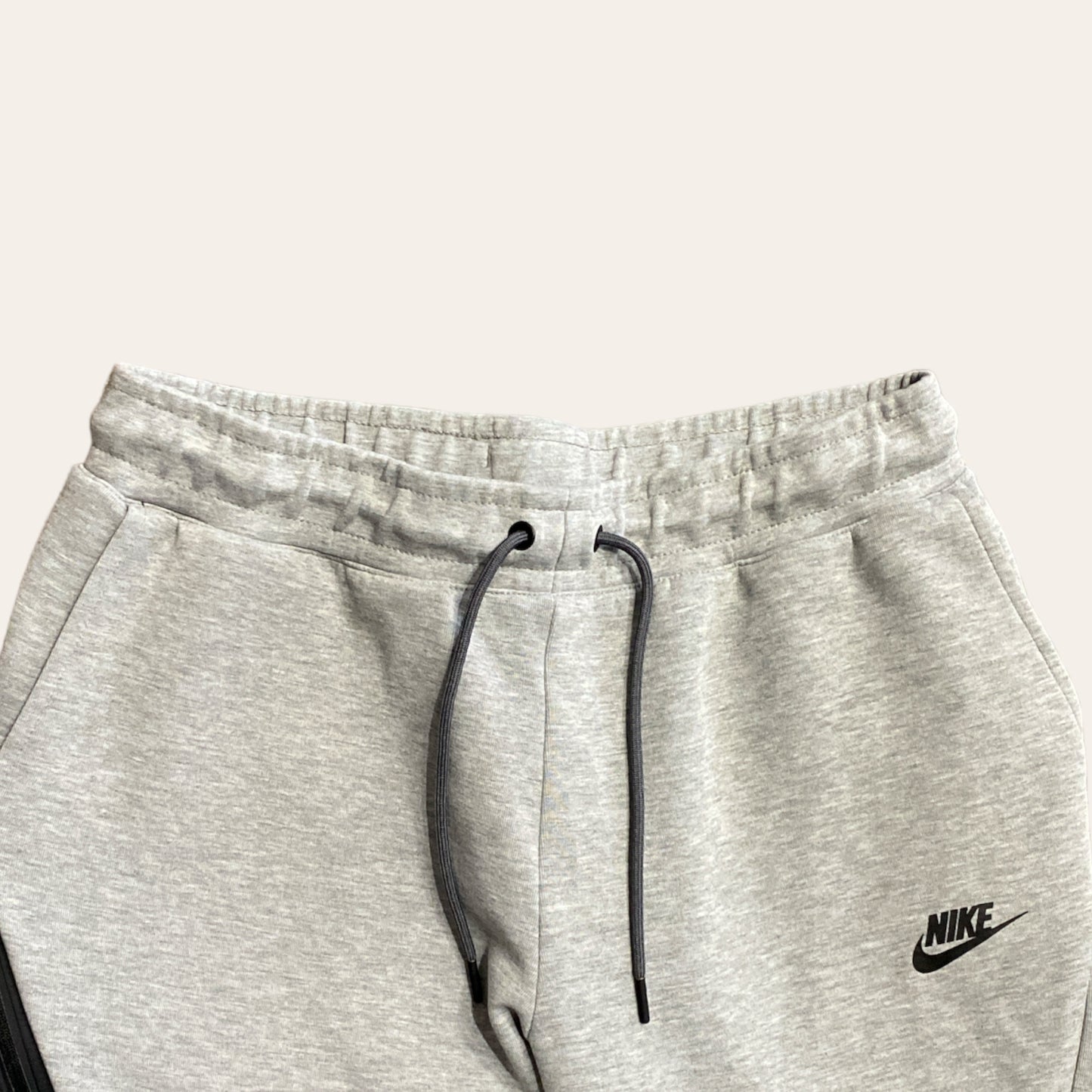 Nike Tech Fleece Sweatpants Grey Size M