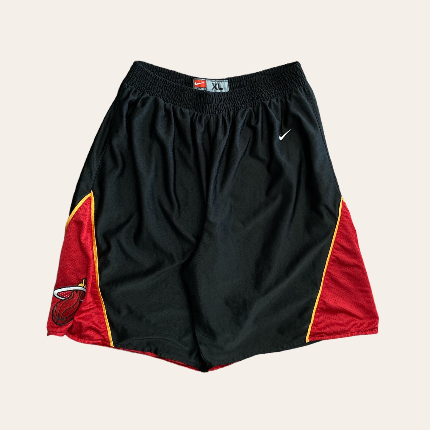 Y2K Nike Miami Heat Reversible Home/Away Shorts Size XL