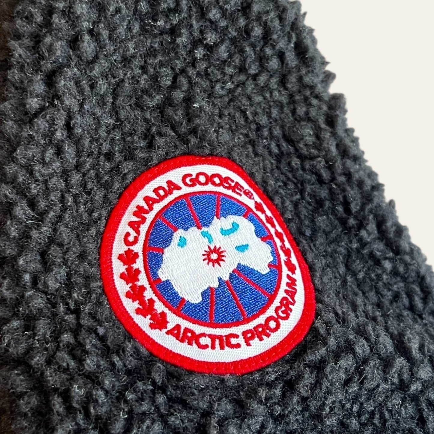 Brand New Canada Goose Renfrew Fleece Size M