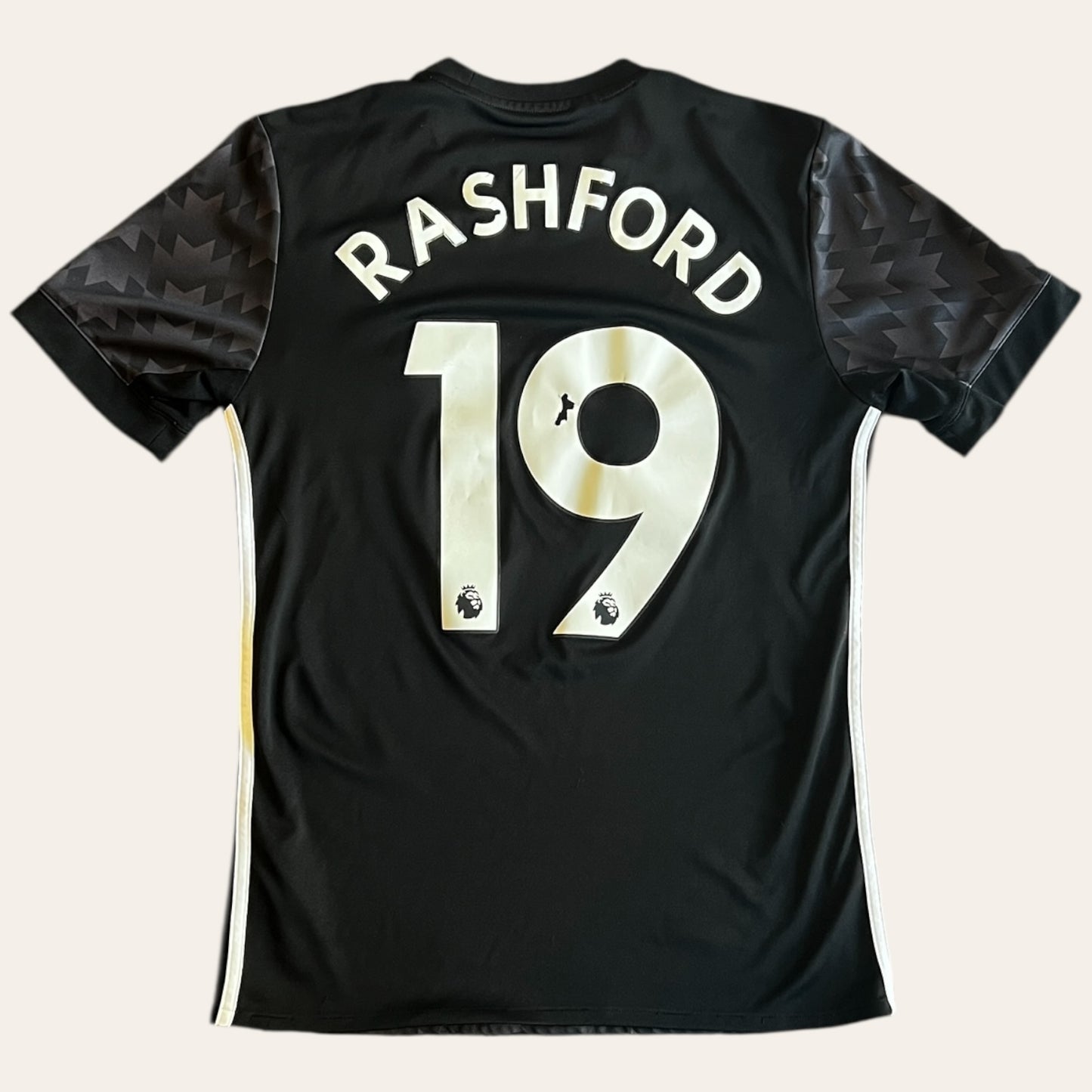 17/18 Manchester United Away Kit Size S