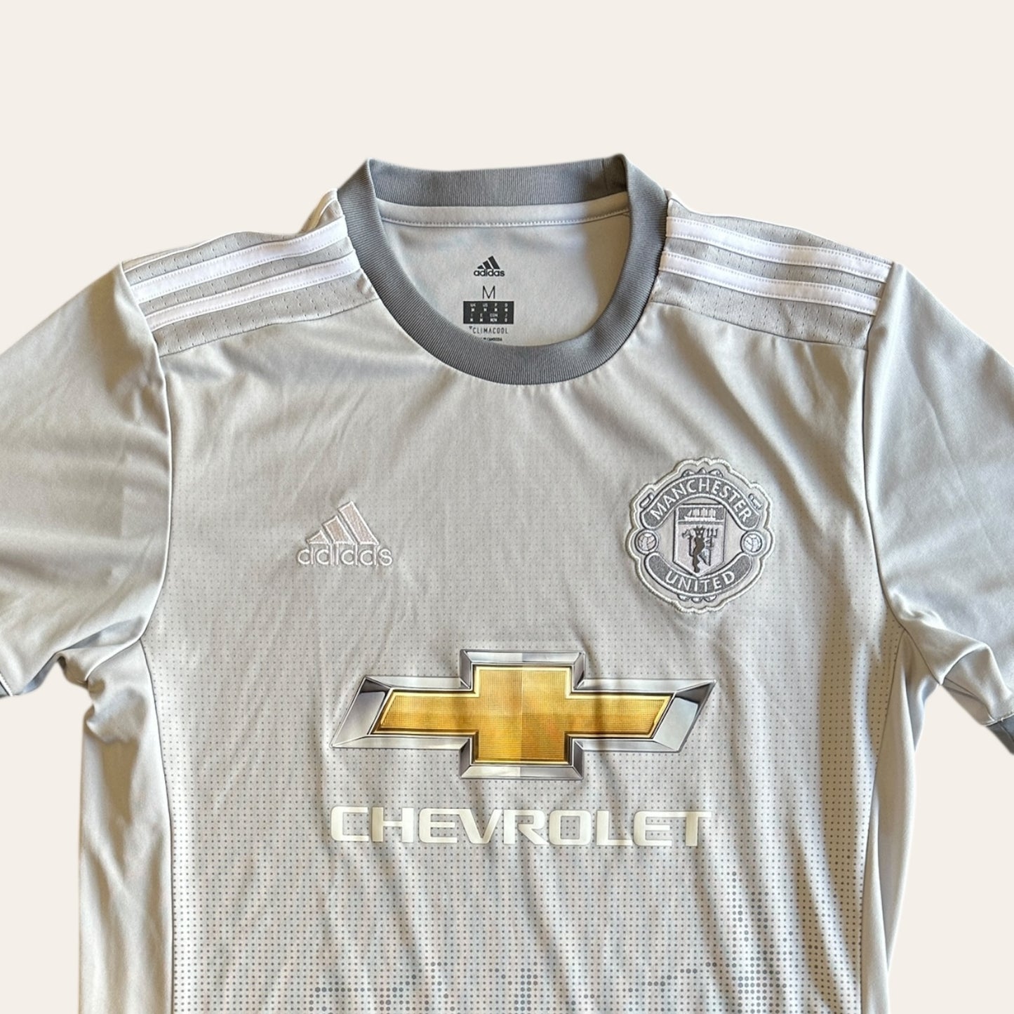 17/18 Manchester United Away Kit Size M