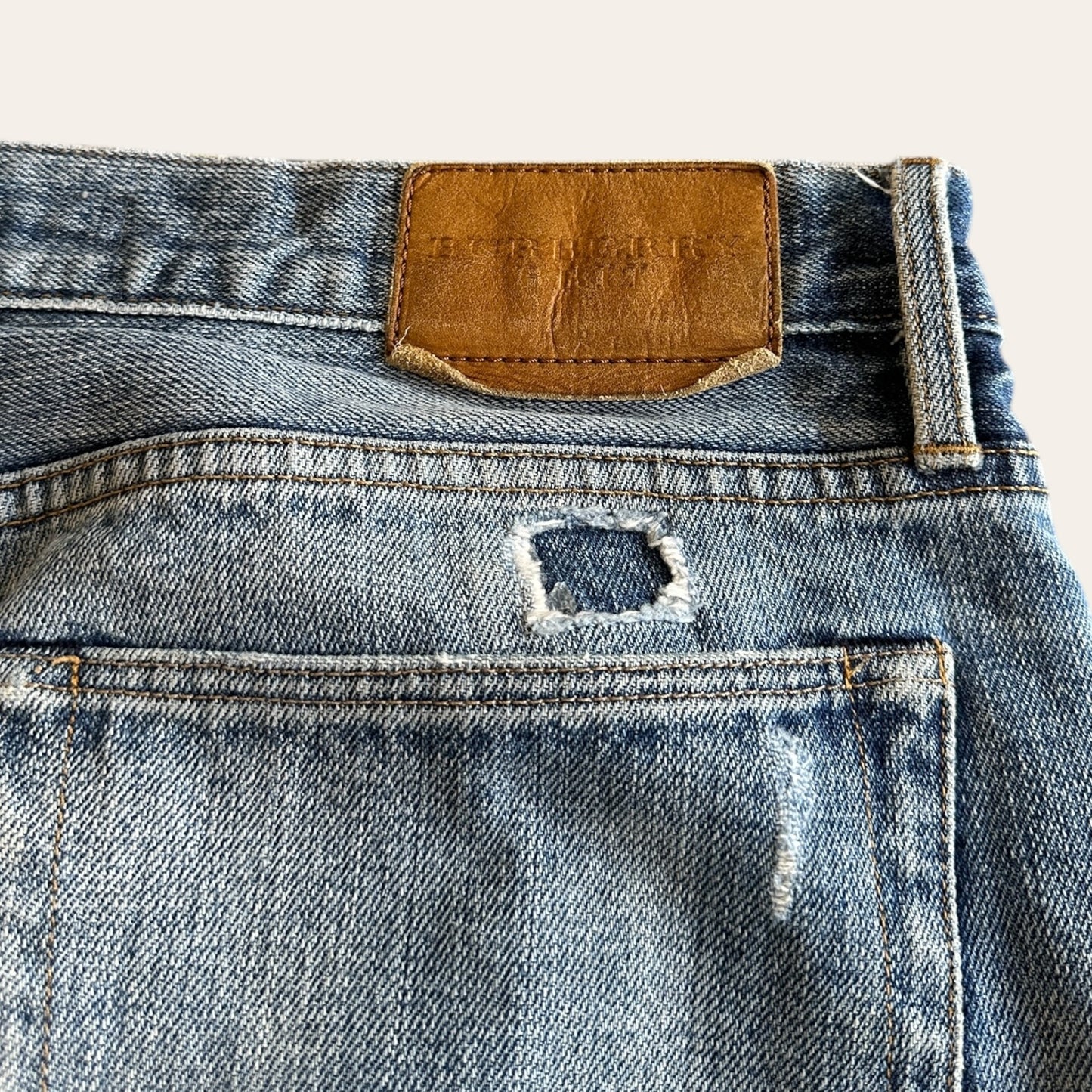 Burberry Brit Jeans Size 31x32