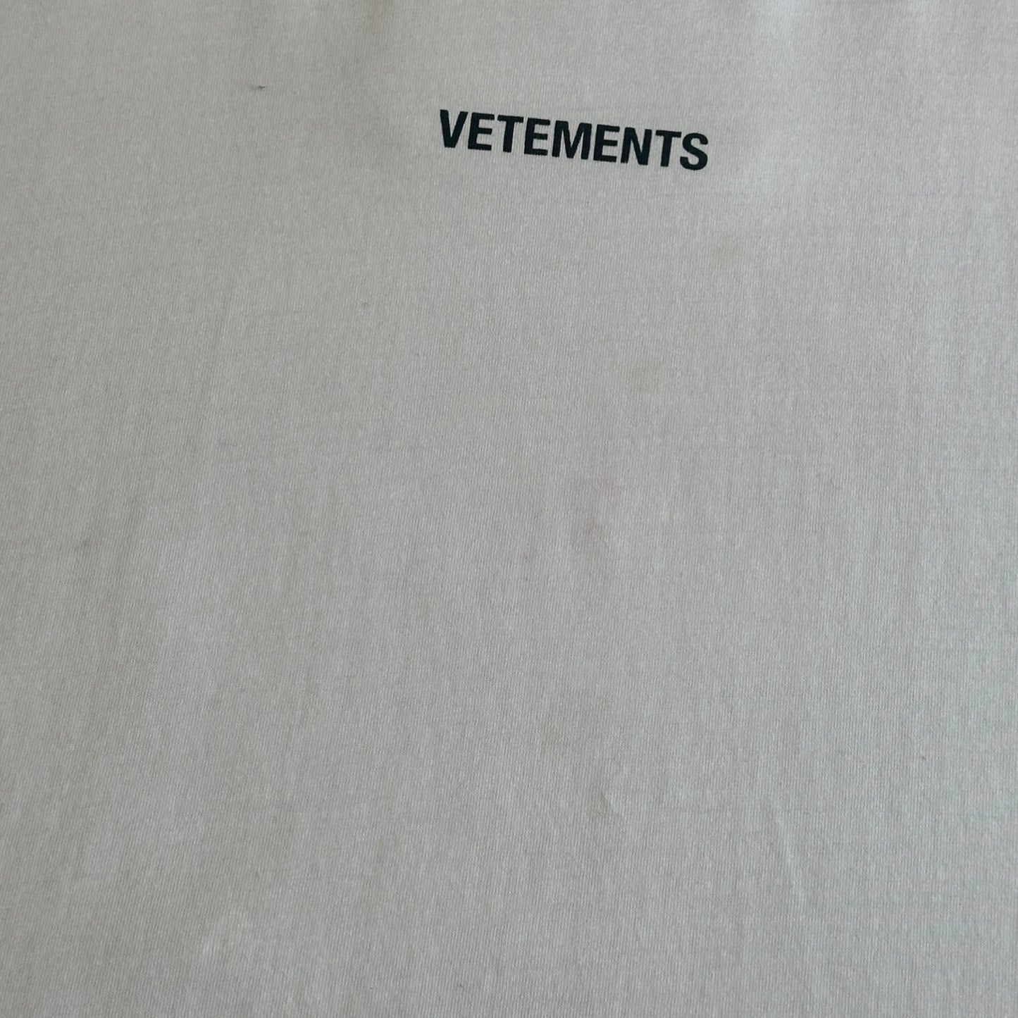 Vetements Pret A Porter Tee Size L