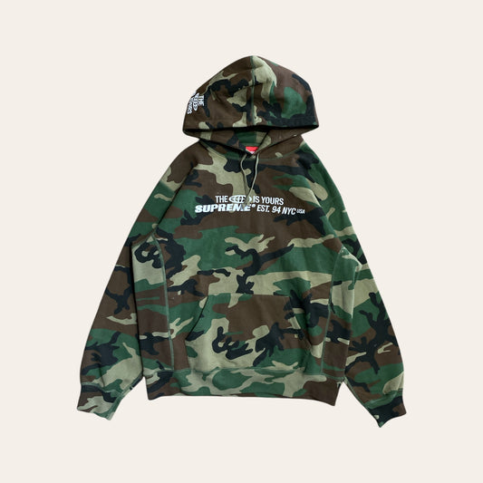 Supreme Camo Hoodie Size M