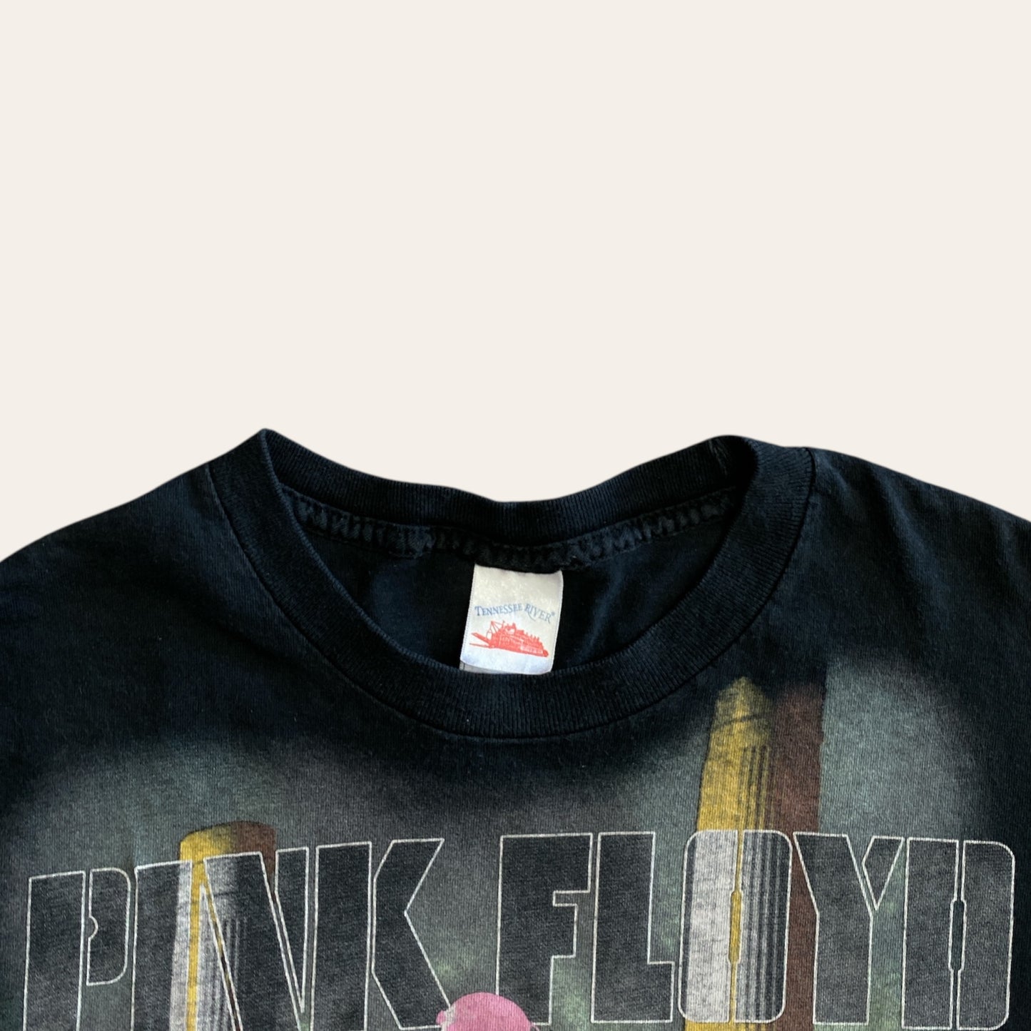 05' Pink Floyd Animals Tee Size XL