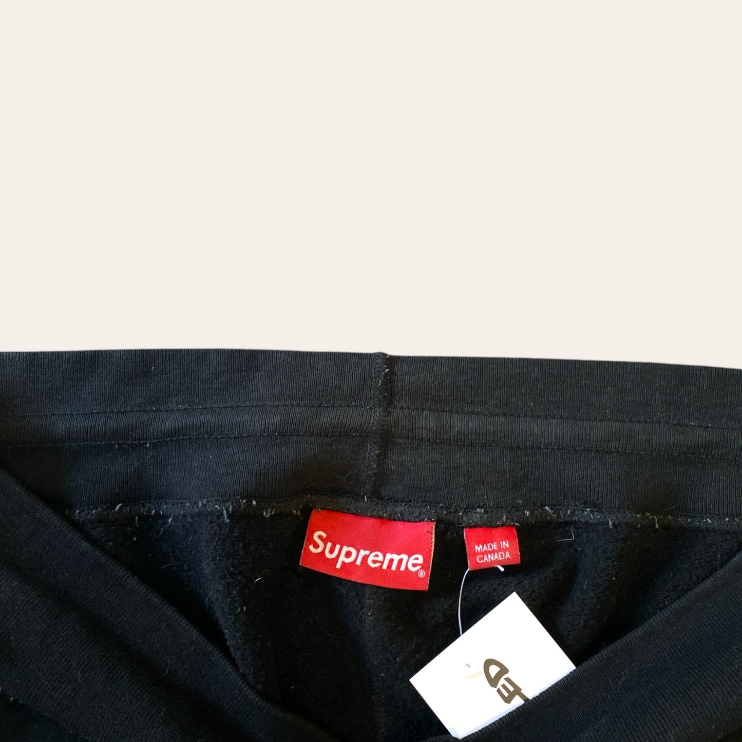 FW15 Supreme 'Eat Me' Sweat Shorts Size L