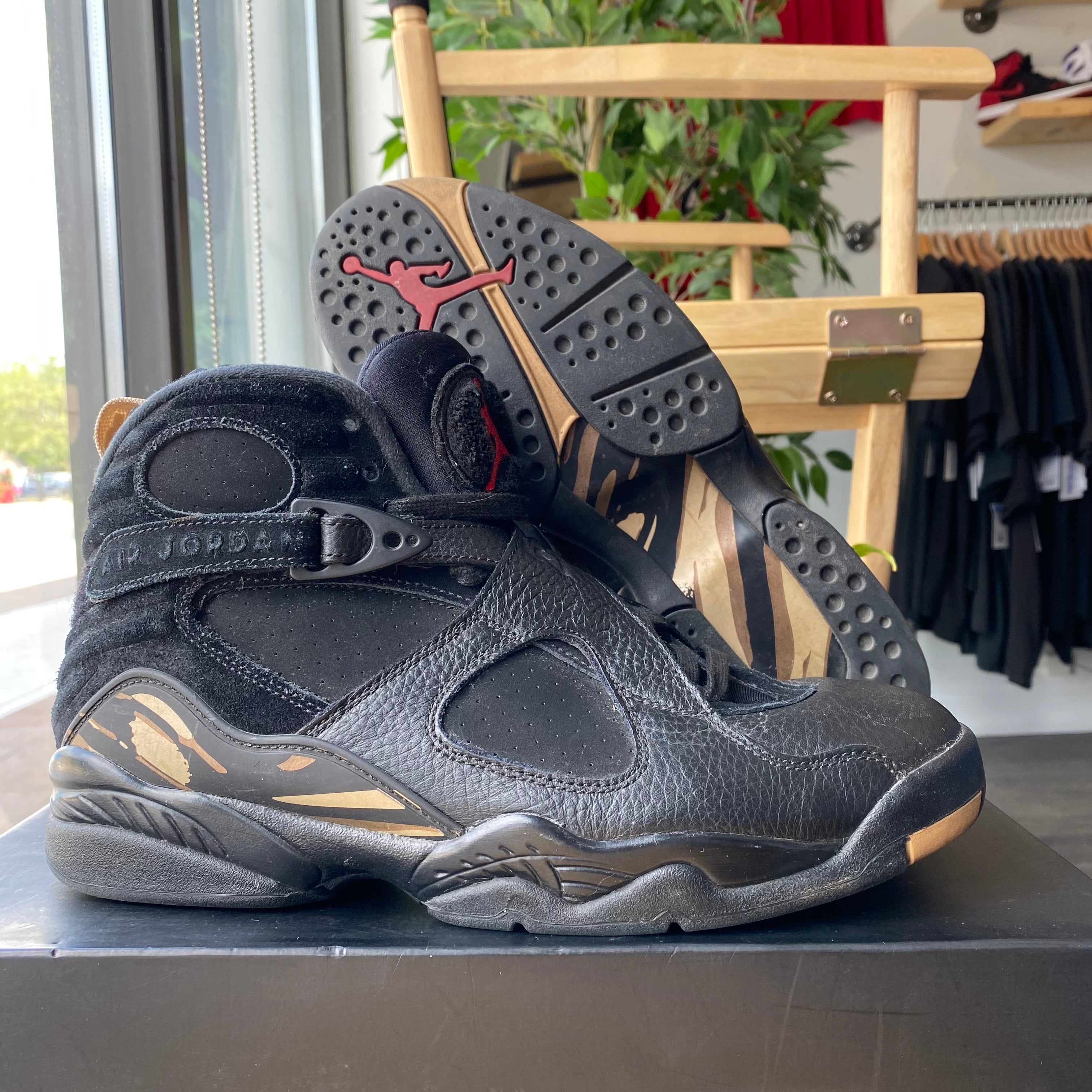 Air Jordan 8 "OVO" Size 9