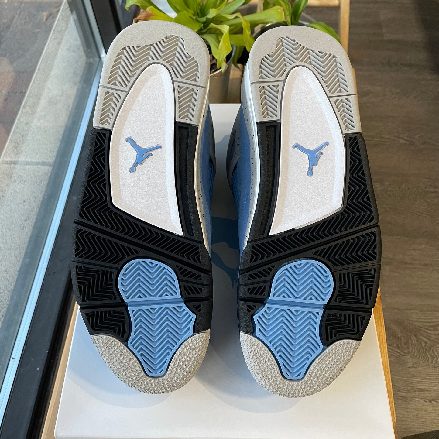 Brand New Air Jordan 4 "University Blue"