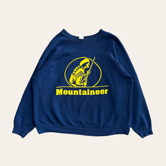 Vintage Mountaineer Sweater Size XL