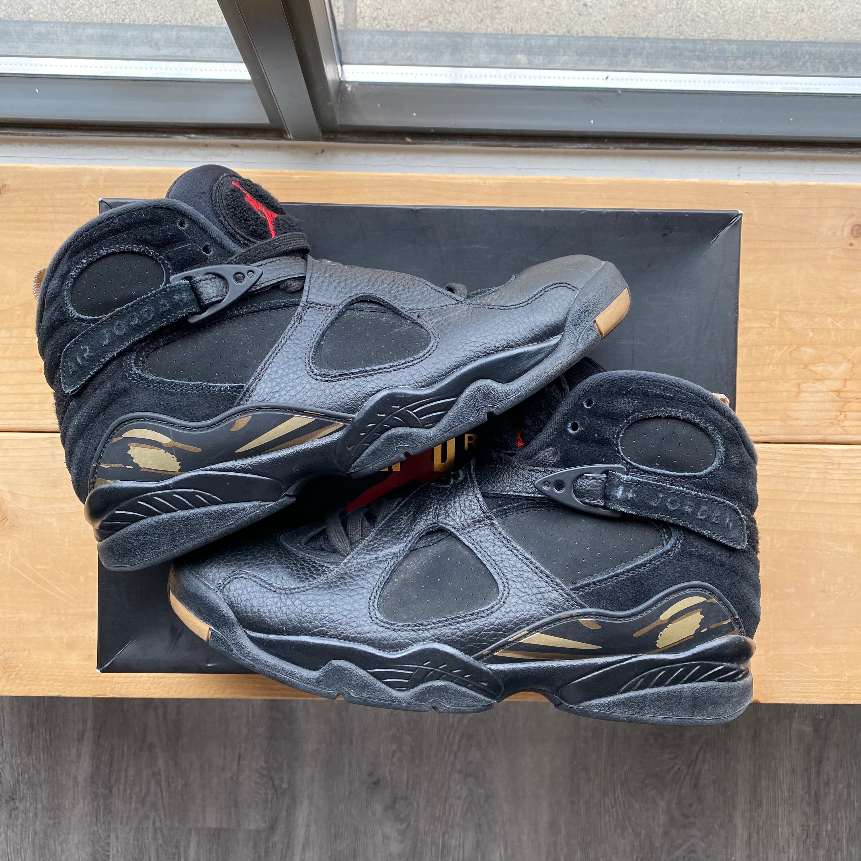 Air Jordan 8 "OVO" Size 9